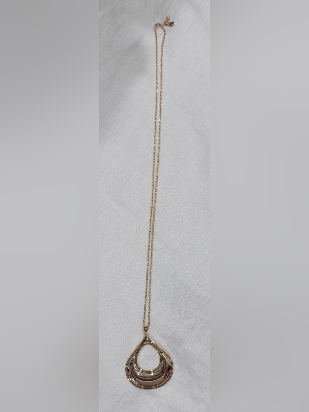 Elegant 18K Gold Plated Teardrop Pendant Necklace